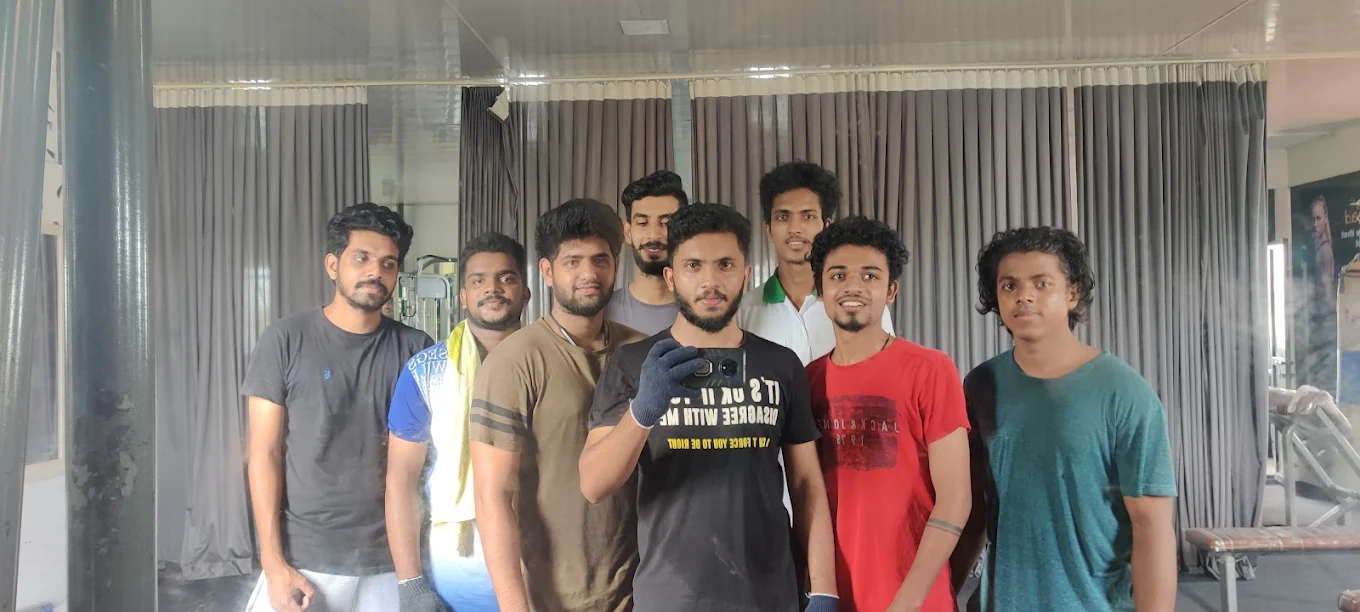 Personal trainer support at Xtreme Fitness Studio